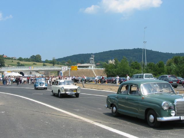 Autocestom su prvo prošli oldtimeri