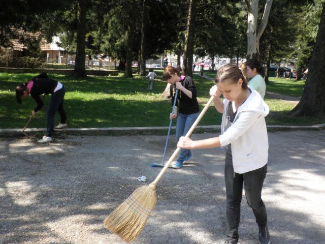 Uređenje okoliša škole