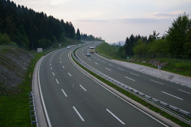 U budućnosti bi autocesta Rijeka-Zagreb trebala biti bez prometnih nesreća s medvjedima i ostalim krupnim divljim životinjama