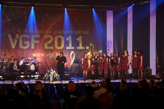 Nastup Vokalne skupine Dim sa Borisom Ćirom Gašparcem