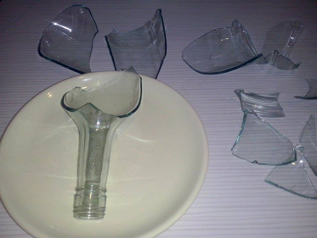 Razbijena staklena boca