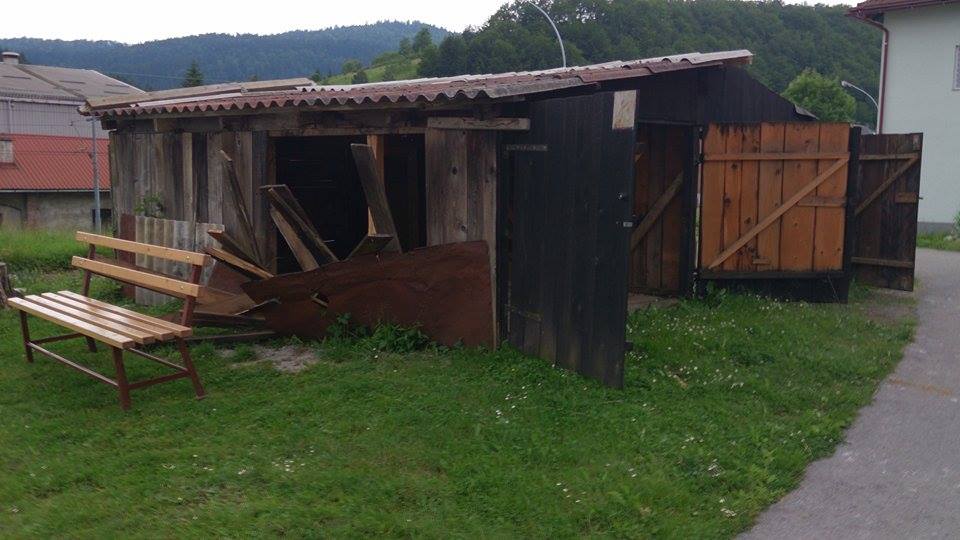 Sporne šupe u moravičkoj ulici Žrtava fašizma