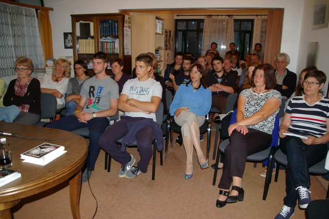 Brojni posjetitelji na predstavljanju knjige