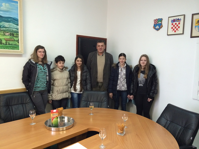 Gradonačelnik Mufić i vrbovščanske šahistice