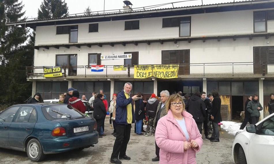 10491104_643799709058398_5813036519178458247_n