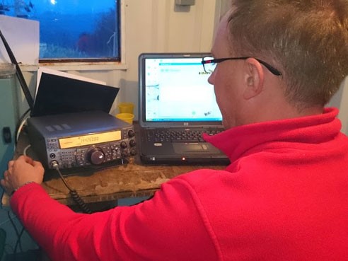 150505-radio-amateri3_492_369_90