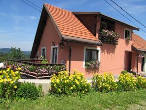 Najljepša kuća s okućnicom - Obitelj Burić