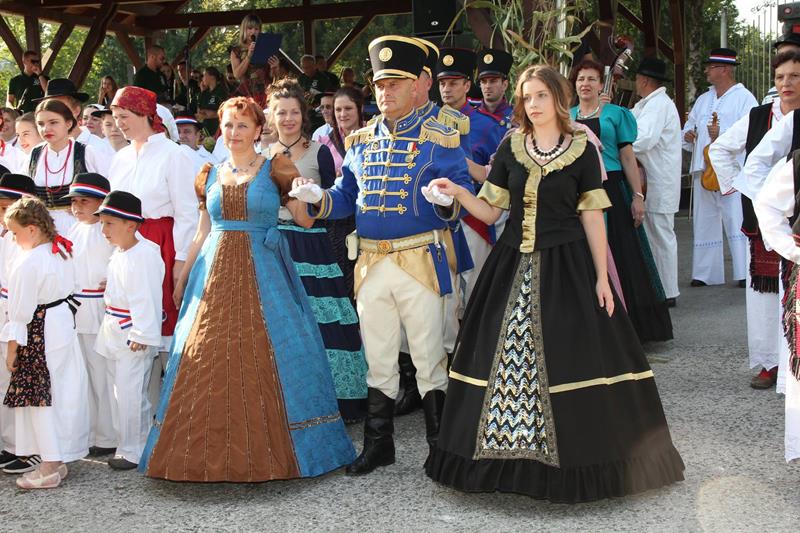 14137997_1277837122246958_4654626741051234082_o