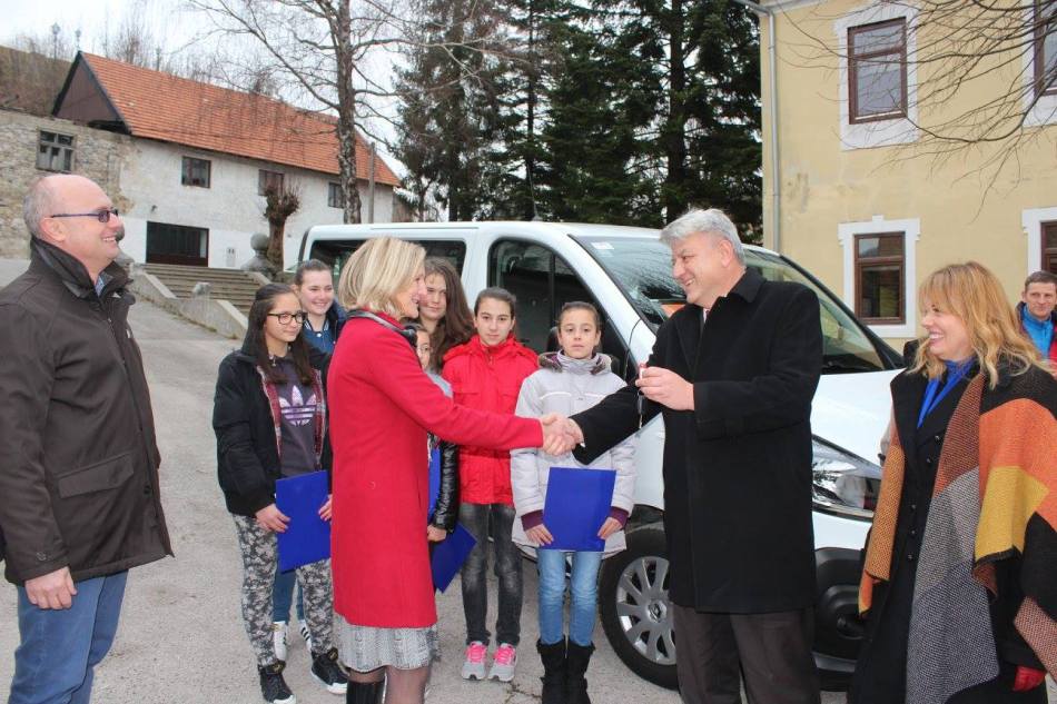 15578196_1227109517336993_4357326513305068352_o