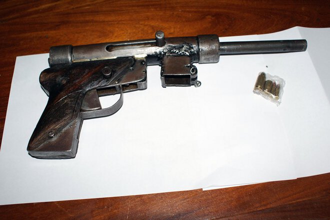 Pištolj ručne izrade