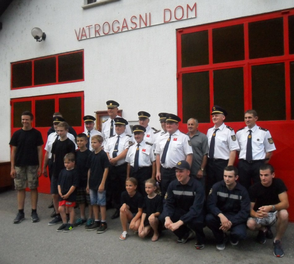 Članovi DVD Blaževci-Plemenitaš