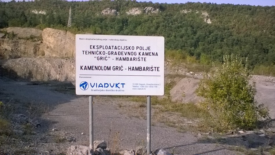 WP_20170825_17_34_35_Pro