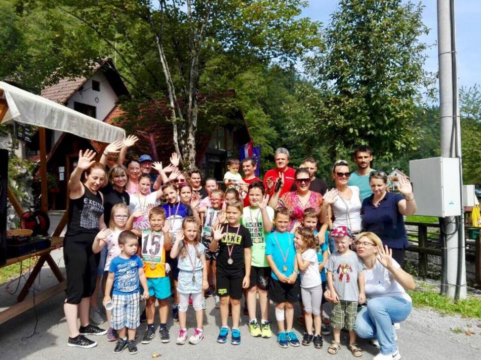 38003147_2052258761471453_4756361704030339072_n