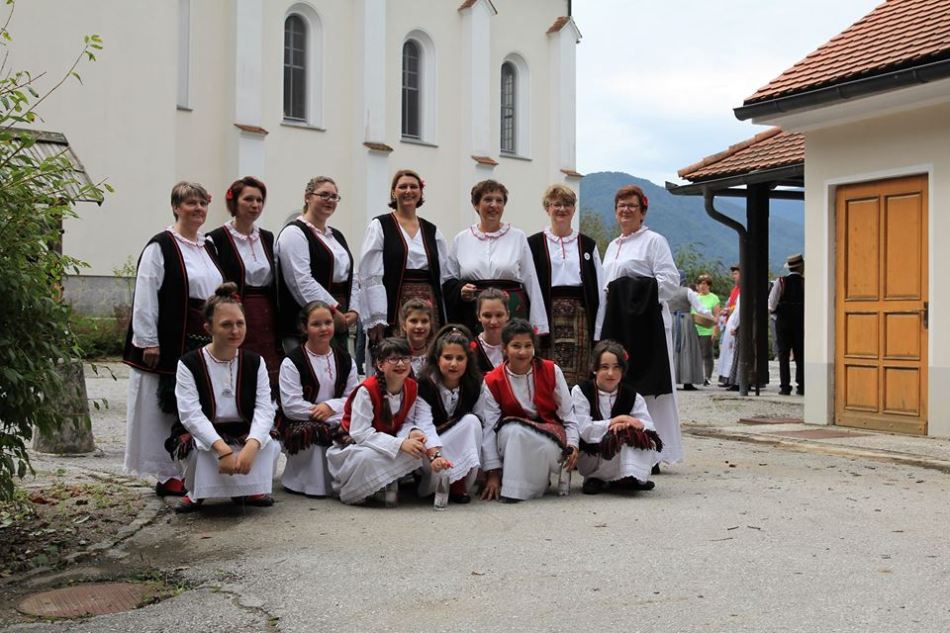 39329329_1678232518969641_6192847961815252992_n